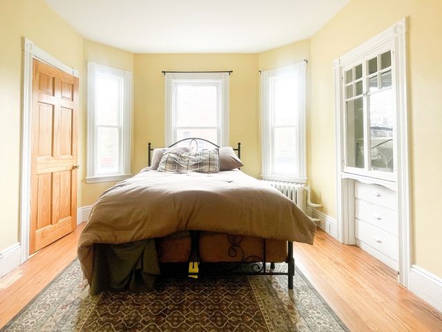 381 Centre St 2, Boston, MA 02130