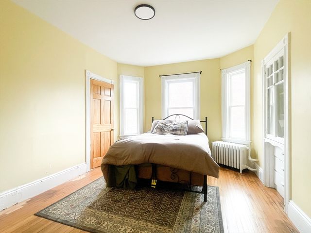381 Centre St 2, Boston, MA 02130