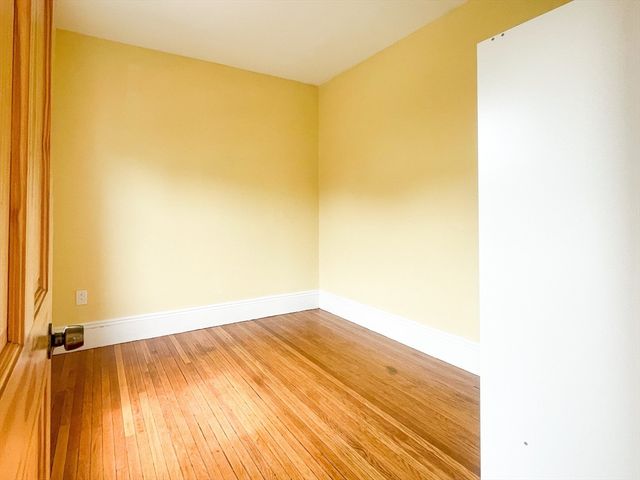381 Centre St 2, Boston, MA 02130