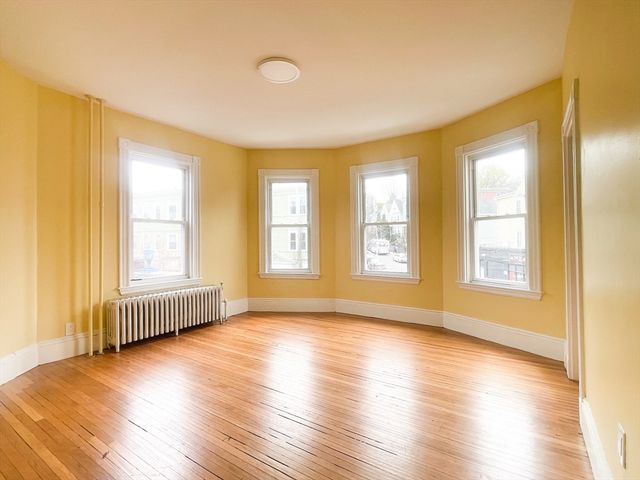 381 Centre St 2, Boston, MA 02130