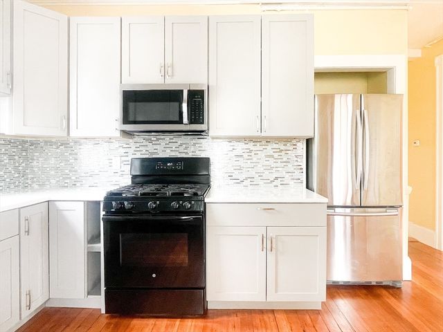 381 Centre St 2, Boston, MA 02130