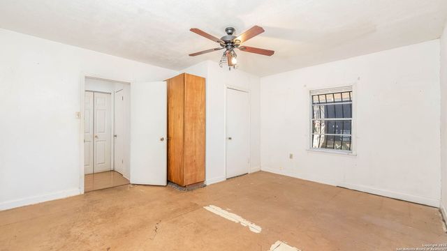 2719 Chihuahua, San Antonio, TX 78207