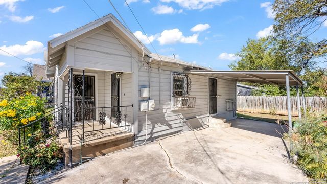2719 Chihuahua, San Antonio, TX 78207