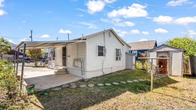 2719 Chihuahua, San Antonio, TX 78207