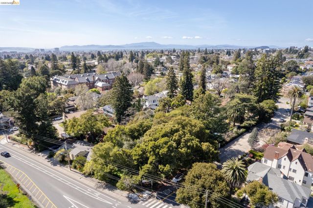 0 Ivanhoe, Oakland, CA 94618