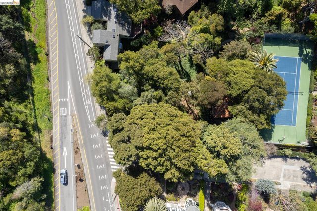 0 Ivanhoe, Oakland, CA 94618