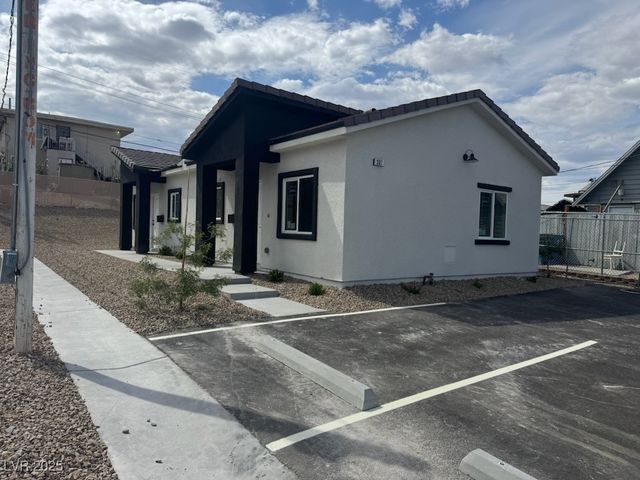 367 North 16th Street 1, Las Vegas, NV 89101