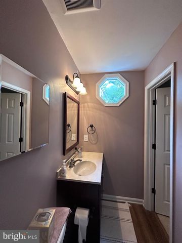 2051 FARRAGUT DR, Stafford, VA 22554