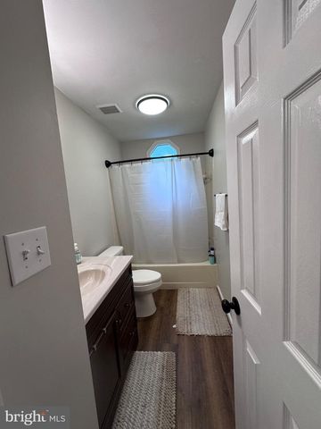 2051 FARRAGUT DR, Stafford, VA 22554