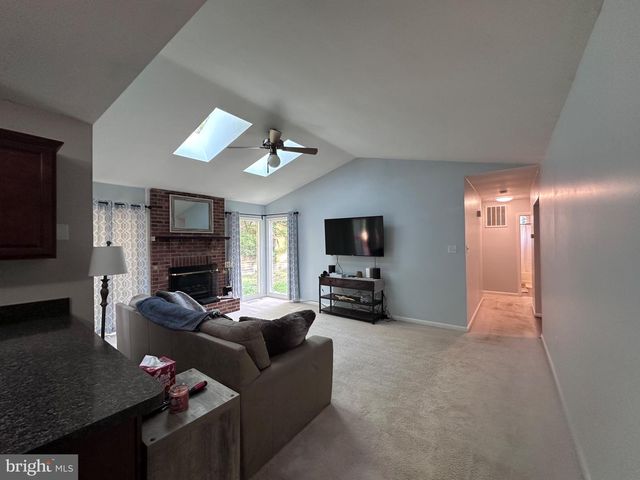 2051 FARRAGUT DR, Stafford, VA 22554
