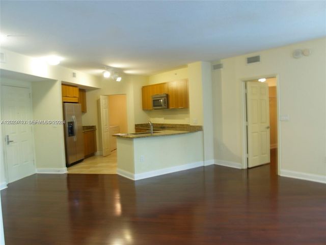 510 NW 84 Th Avenue 324, Plantation, FL 33324