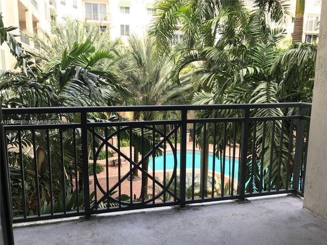 510 NW 84 Th Avenue 324, Plantation, FL 33324