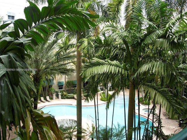 510 NW 84 Th Avenue 324, Plantation, FL 33324