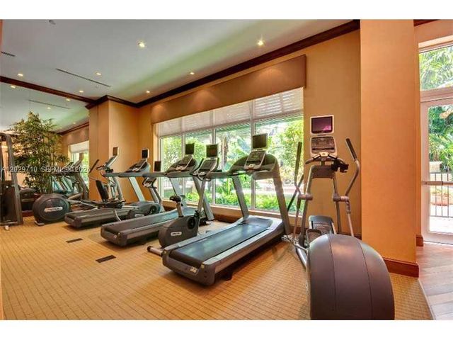 510 NW 84 Th Avenue 324, Plantation, FL 33324