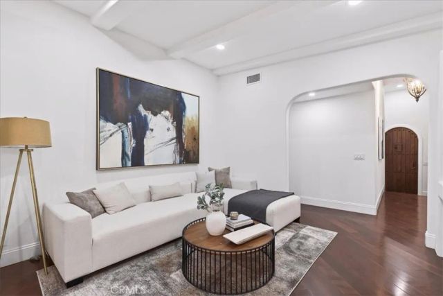 5825 Irving Avenue, La Crescenta, CA 91214