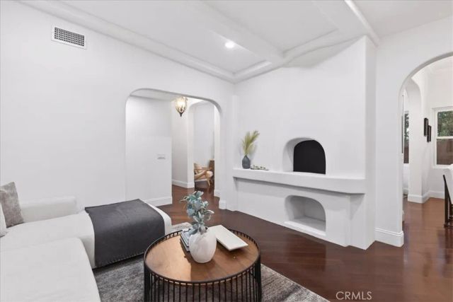 5825 Irving Avenue, La Crescenta, CA 91214