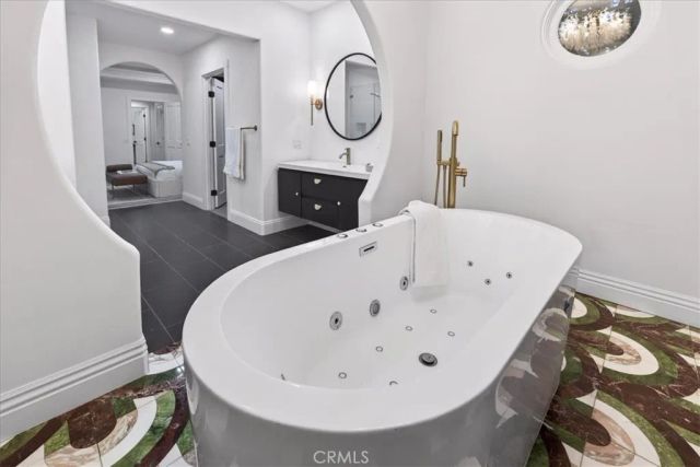 5825 Irving Avenue, La Crescenta, CA 91214