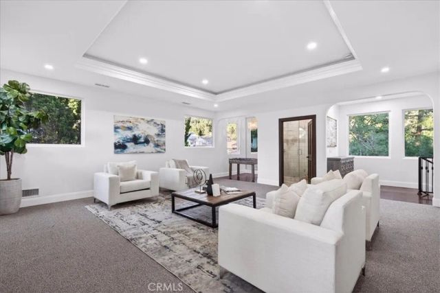 5825 Irving Avenue, La Crescenta, CA 91214