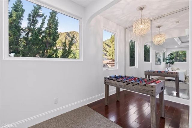 5825 Irving Avenue, La Crescenta, CA 91214