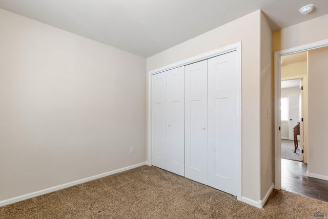 10281 VENTURA LN, Piedmont, SD 57718