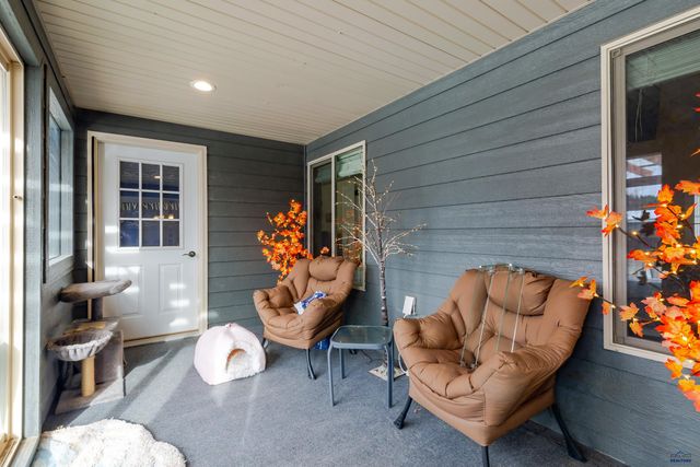 10281 VENTURA LN, Piedmont, SD 57718