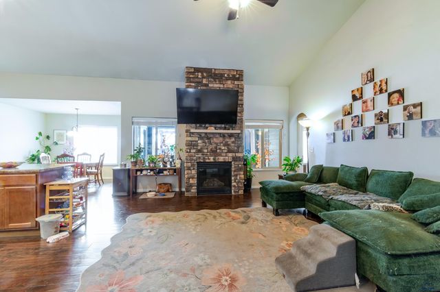 10281 VENTURA LN, Piedmont, SD 57718