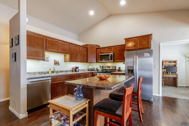 10281 VENTURA LN, Piedmont, SD 57718