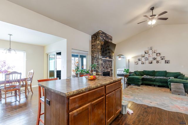 10281 VENTURA LN, Piedmont, SD 57718