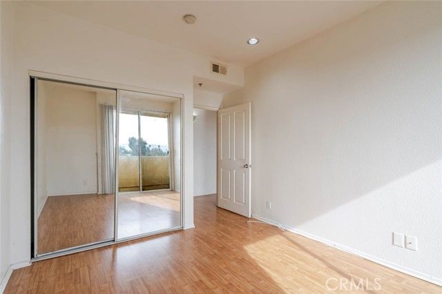 19350 Sherman Way 210, Reseda (los Angeles), CA 91335