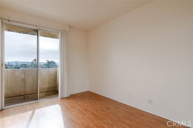 19350 Sherman Way 210, Reseda (los Angeles), CA 91335