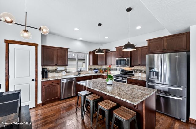 6607 N Idlewood DR, Coeur D'alene, ID 83815