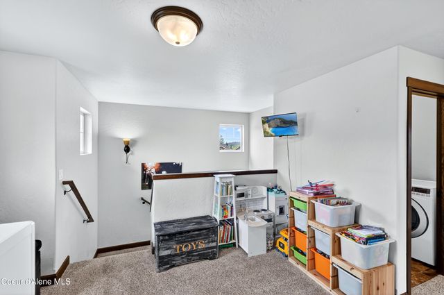 6607 N Idlewood DR, Coeur D'alene, ID 83815