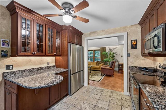 1300 S Warson Road, St Louis, MO 63124
