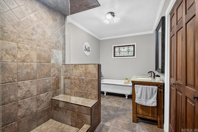 1110 Oak Acres, Bryant, AR 72019