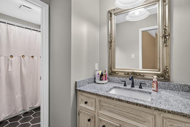 1110 Oak Acres, Bryant, AR 72019