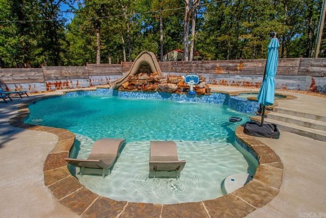 1110 Oak Acres, Bryant, AR 72019