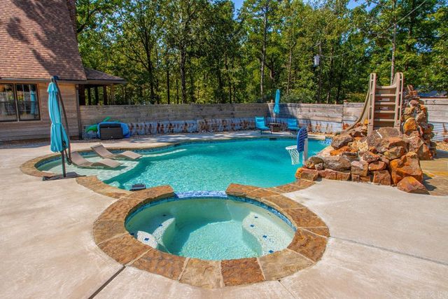 1110 Oak Acres, Bryant, AR 72019