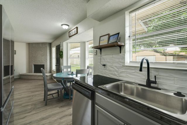 211 DIRKS DRIVE, Wichita Falls, TX 76302