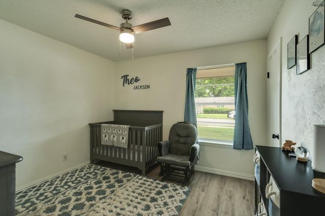 211 DIRKS DRIVE, Wichita Falls, TX 76302