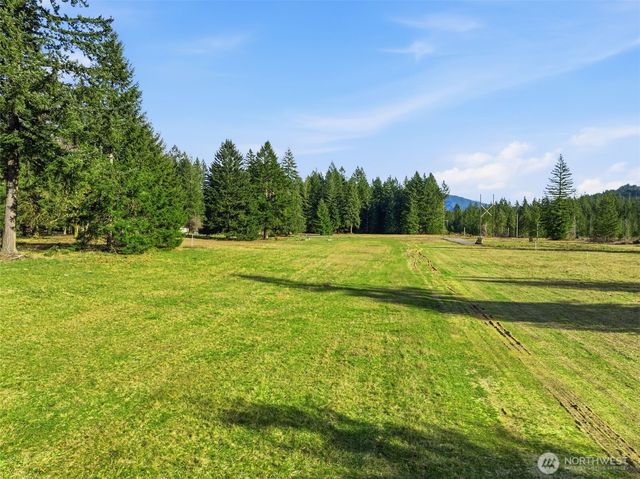 391 Windsock Road, Ariel, WA 98603