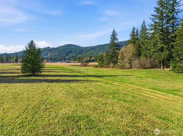 391 Windsock Road, Ariel, WA 98603