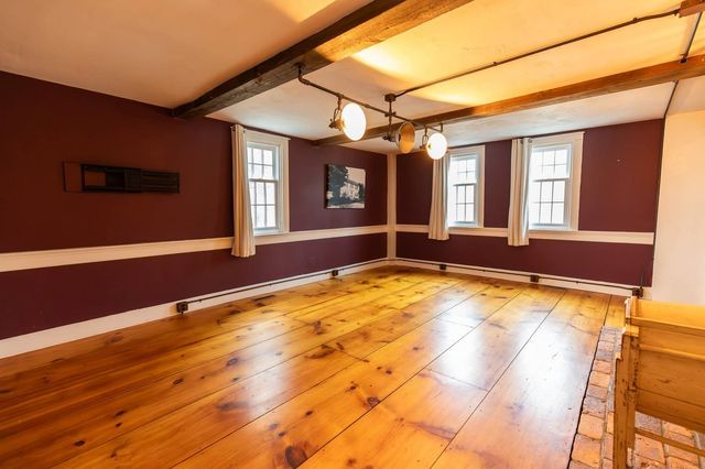 395 Ashby Road, New Ipswich, NH 03071