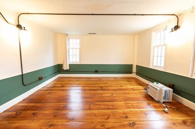 395 Ashby Road, New Ipswich, NH 03071