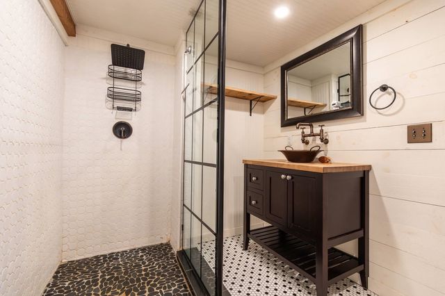 395 Ashby Road, New Ipswich, NH 03071