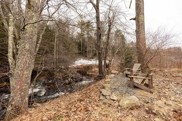 395 Ashby Road, New Ipswich, NH 03071