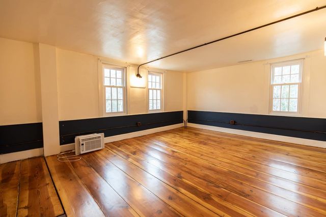 395 Ashby Road, New Ipswich, NH 03071