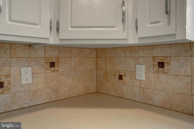 160 EAST SIDE DR, Greencastle, PA 17225