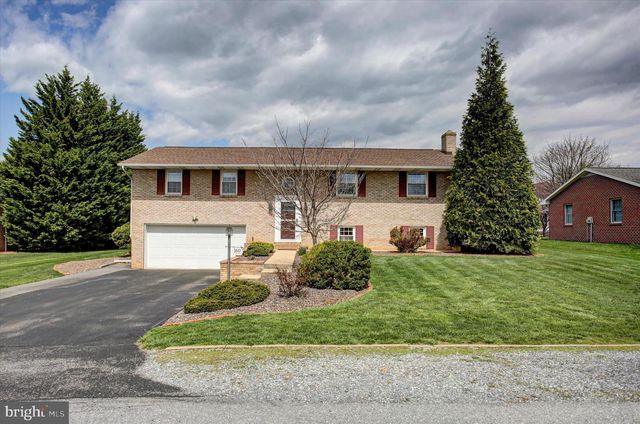 160 EAST SIDE DR, Greencastle, PA 17225