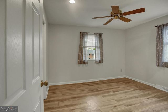 160 EAST SIDE DR, Greencastle, PA 17225