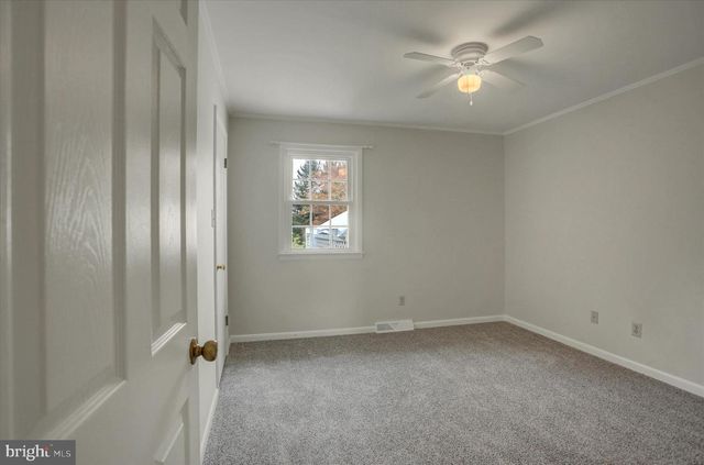 160 EAST SIDE DR, Greencastle, PA 17225